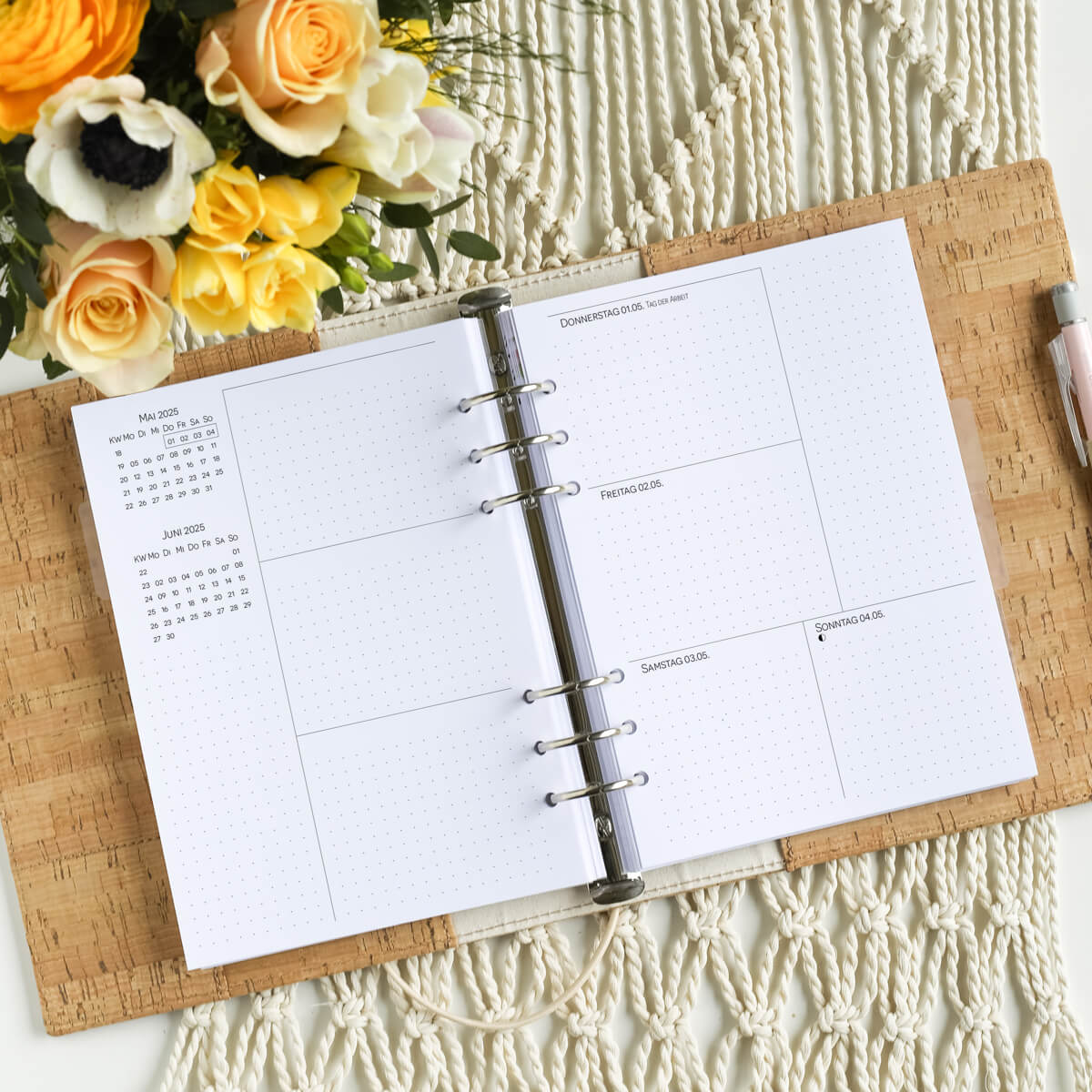Kalendereinlagen 1 Woche / 2 Seiten punktkariert teilbar